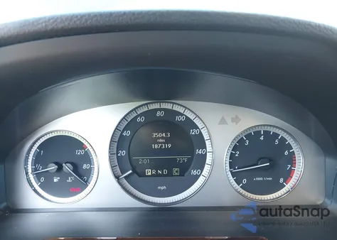 2010 Mercedes-Benz Glk 350 4Matic z USA, uszkodzony, nr VIN WDCGG8HB3AF375341